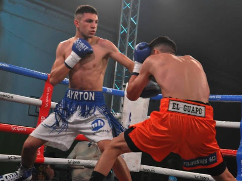 Atractiva velada boxística en el Club Villa San Carlos